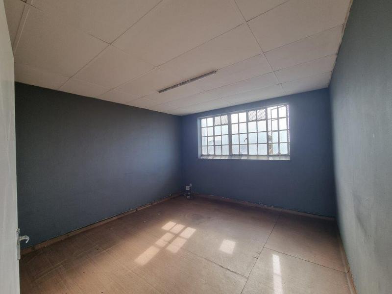 To Let commercial Property for Rent in Sydenham Eastern Cape